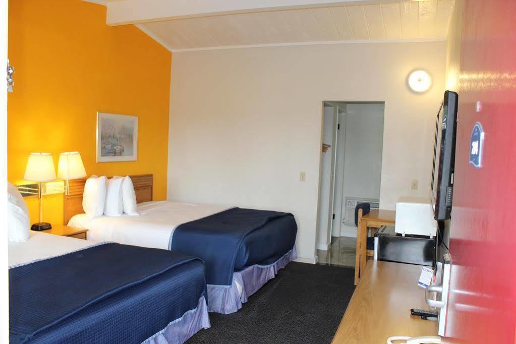 Surestay Hotel By Best Western Seaside Monterey Exterior photo